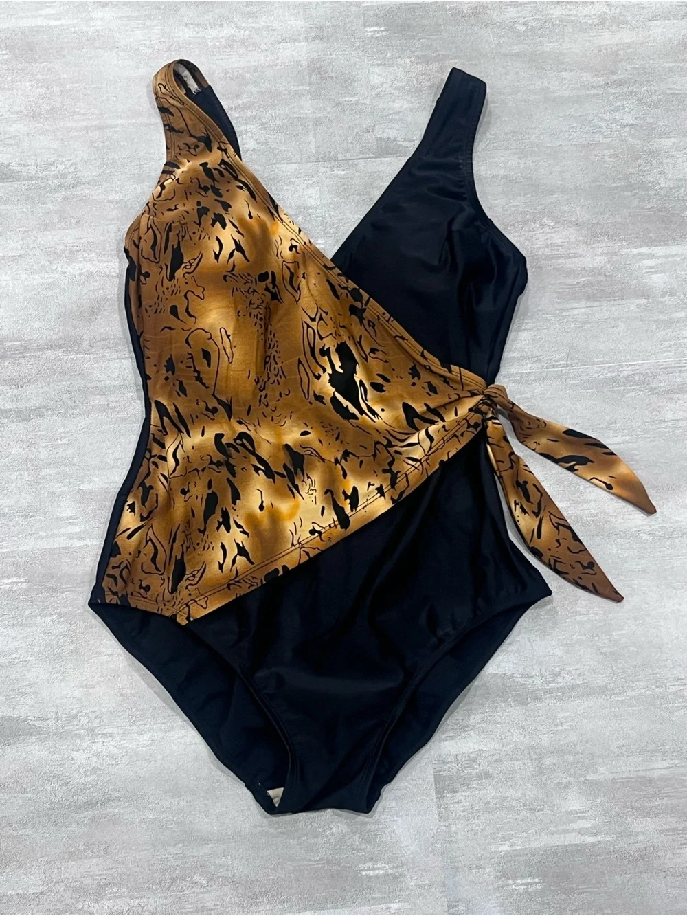 Shore Shapes One Piece Side Tie Swimsuit Size 14 Black/Brown Animal Print V Neck